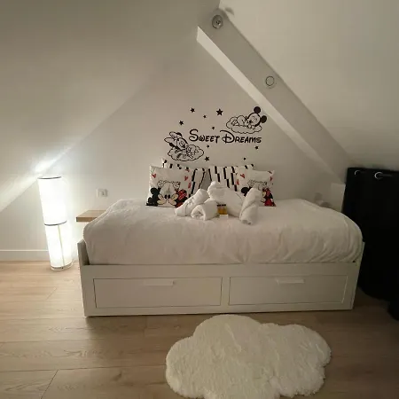 Paris House