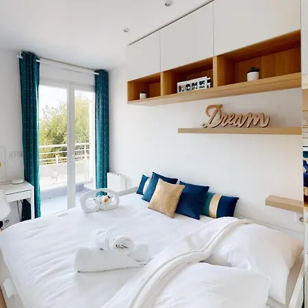 Paris House Semesterbostad *