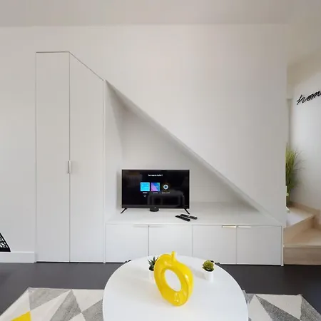 Paris House